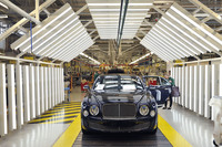 完成検査を受ける「ミュルザンヌ」（当時）。現在ミュルザンヌの生産は終了し、代わりにその生産ラインをビスポーク部門であるマリナーが使用すると発表された。