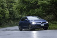 1リッターターボエンジンはミラーサイクルやVTGなどを採用。最高出力95PS、最大トルク175N・mの数値は従来どおりながら、最大トルクの発生回転域が大幅に拡大している。