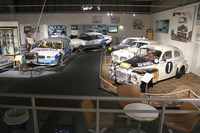 モータースポーツコーナーには「PV544」から「850エステート」や「S40」までがそろう。