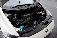 マイナーチェンジによりエンジン、モーターともにパワーアップした。MTモデルのハイブリッドシステム最高出力は従来型より12psアップの136ps。
