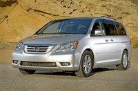 写真は、現行型の北米仕様「ホンダ・オデッセイ」