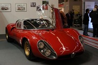 こちらは仏アルファ・ロメオ・クラブのブースに展示されたアレーゼ博物館蔵の1967年33ストラダーレ。