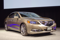 5代目となる新型「ホンダ・レジェンド」。