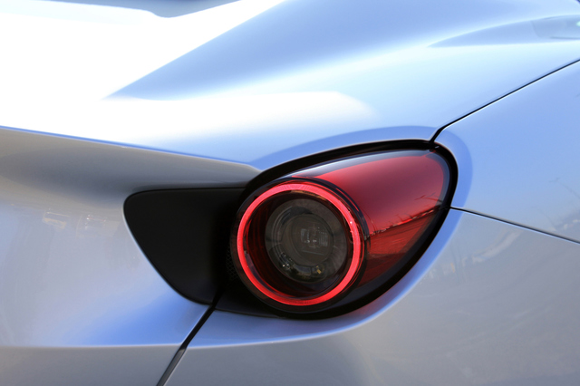 フェラーリ・ポルトフィーノ（FR/7AT）【試乗記】 本当にほれぼれする