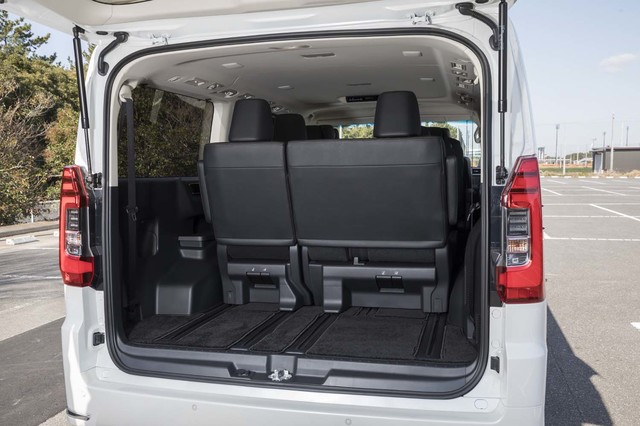 トヨタ・グランエースG（FR/6AT）【試乗記】 胸がざわつく - webCG 