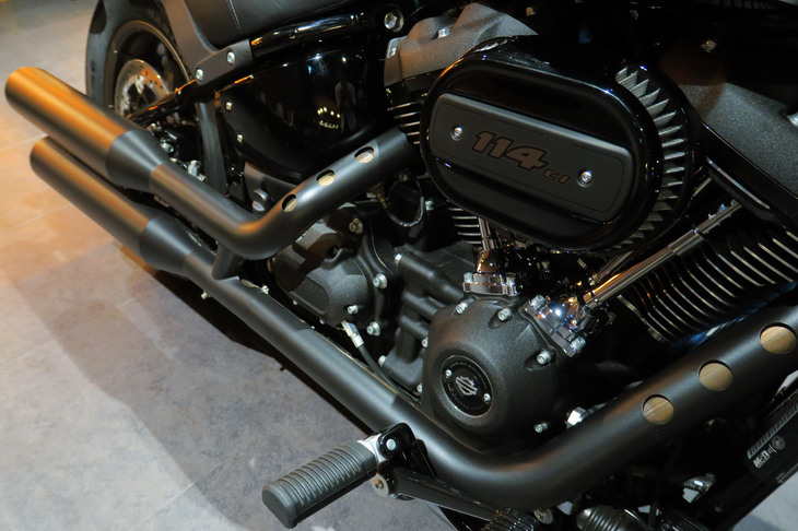 ハーレーダビッドソン・ローライダーS（マフラー）