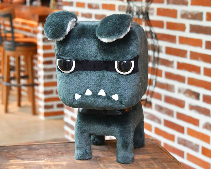 ちなみに「デリカミニ」は、CM総合研究所が主催する「BRAND OF THE YEAR」で、「消費者を動かしたCM展開 特別賞」も受賞している。　
	ほった「水川あさみ効果ですかね」
	清水「どう考えても、デリ丸。の手柄でしょ」　
	（写真：峰 昌弘）