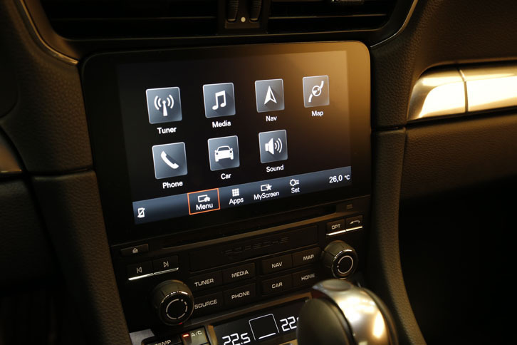 ポルシェ911カレラS（7AT）