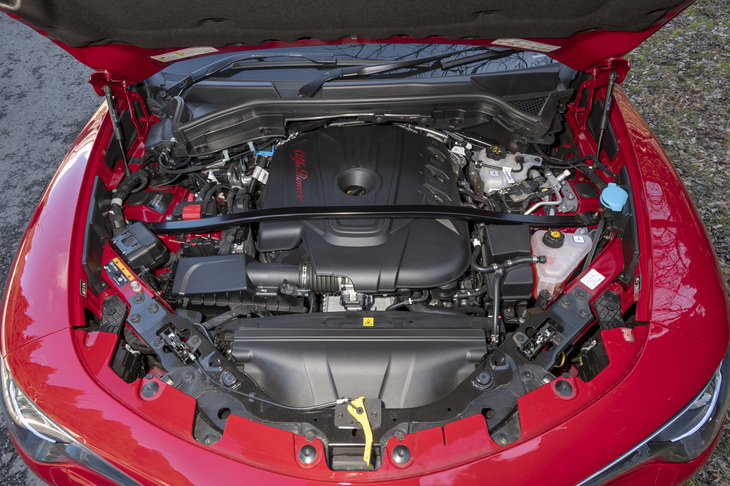 20年以上の時を経て、ようやくアルファ・ロメオの最新ディーゼルが日本の道を走りだしました。運転してみての印象は？（photo：小河原 認）