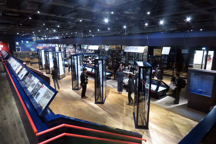 トヨタ博物館の新施設「クルマ文化資料室」の様子。