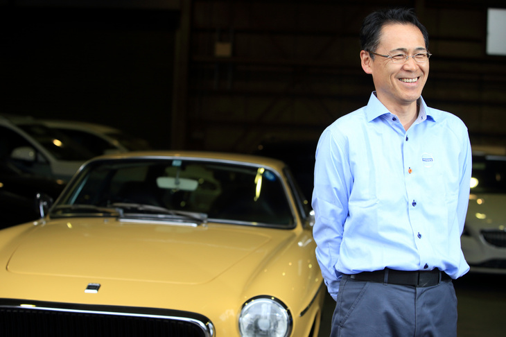 クラシックガレージのマネジャーを務める阿部昭男さん。1985年の帝人ボルボ入社以来、ボルボ一筋34年という人物だ。