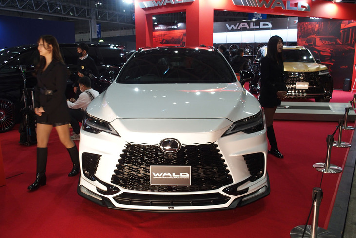 レクサスRX350“Fスポーツ”（WALD）
