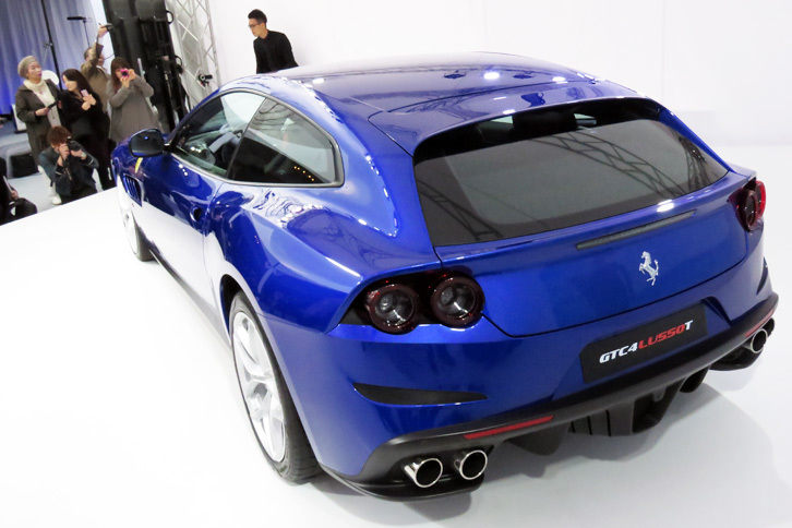 フェラーリGTC4ルッソT（エクステリア）