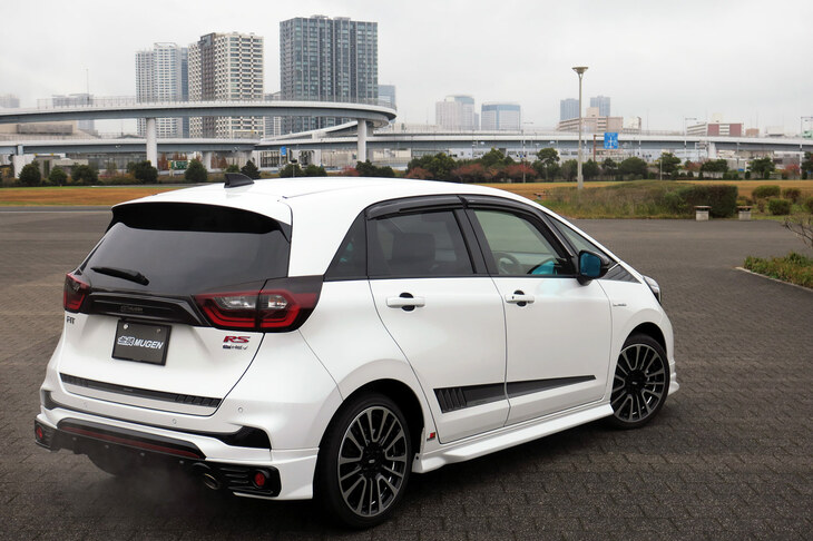 ホンダ・フィットe：HEV RS 無限パーツ装着車（エクステリア）