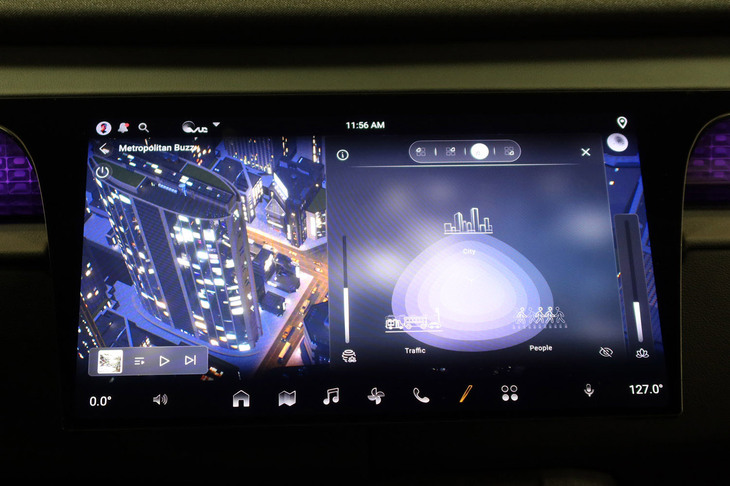 こちらは、「街の音」を聞かせるデモ画面。皮肉なことに、静かな車内で過ごせるようになると、「騒音・雑音がある程度聞こえるほうが落ち着く」というニーズが生まれるのだそう。音質も、街の音のほか交通騒音、人のざわめきといった要素を調節できる。