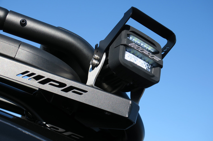 三菱デリカミニSNOW SURVIVOR（ワーキングランプ）