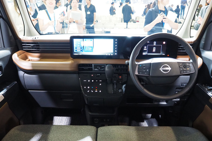 日産ルークス ハイウェイスター（インストゥルメントパネル）