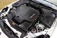 3リッター直6エンジン「M256」にISGを組み合わせたパワーユニット。M256はメルセデスとしては初めて電化を前提として開発したエンジンだという。