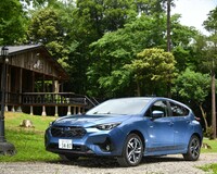 今回の試乗車は最上級グレード「ST-H」のFF車。車両本体価格は299万2000円。