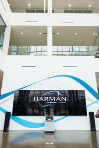 トヨタ、BMW、アウディなどを顧客に持つハーマンのコネクテッドカー技術やオーディオシステムは、現在、3000万台以上の車両に搭載されている。