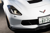 フロントに装着されたリップスポイラー。「グランスポーツ」には「カーボンフラッシュペインテッドグランドエフェクトパッケージ」と呼ばれる空力パーツが標準装備される。