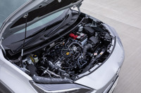 「ヤリス クロスG」に搭載される1.5リッター直3ガソリンエンジンの最高出力は120PS、最大トルクは145N・m。発進用ギア付きCVTと組み合わされる。