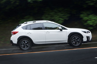 今回のモデルチェンジで「スバルXV」シリーズに1.6リッターNAエンジン搭載車が登場した。試乗車「1.6i-L EyeSight」の車両価格は224万6400円。