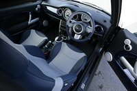 MINIクーパーS チェックメイト(FF/6AT)【試乗記】の画像