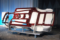 基本骨格をストレート化、連続化させることで、より高い剛性と軽量化を両立したという「スカイアクティブ・ボディ」。