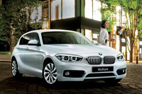 ボディーカラーは「アルピンホワイト」のみが設定される。