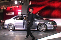 【Movie】東京オートサロン2005〜踊れ！｢ホンダ・レジェンド・モデューロ」の画像