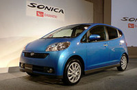 ダイハツ、走りもスタイルも軽快な新型軽「ソニカ」発表の画像