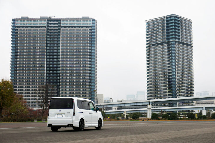 ホンダ・ステップワゴンe：HEVスパーダ プレミアムライン 無限パーツ装着車（エクステリア）