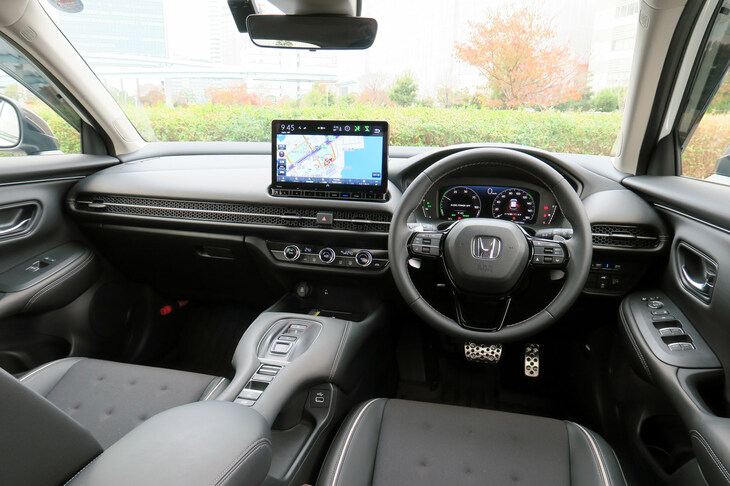 ホンダZR-V e:HEV X ホンダアクセス用品装着車（インストゥルメントパネルまわり）