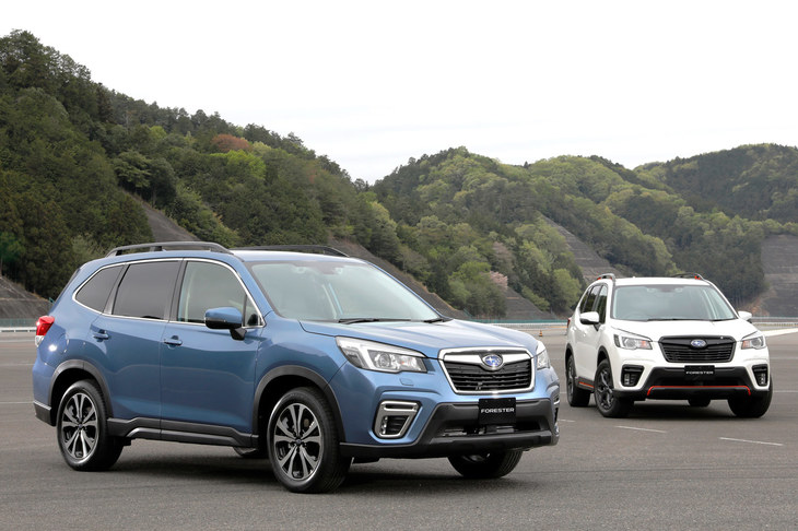 潔いまでのキープコンセプトっぷりから、「先代と比べてどうのこうの……」というスタンスで語られることの多い現行型「フォレスター」だが、単体で見た場合に「ここが破綻してる！」などと指摘されるような、完成度の低いデザインとはなっていない。