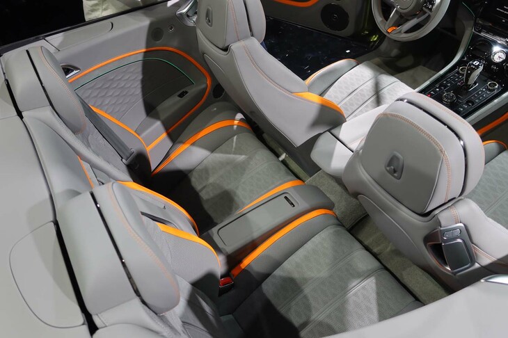 ベントレー・コンチネンタルGTCスピード（リアシート）