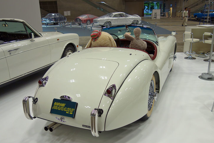 ジャガーXK120（1954年）／ガレージイガラシ