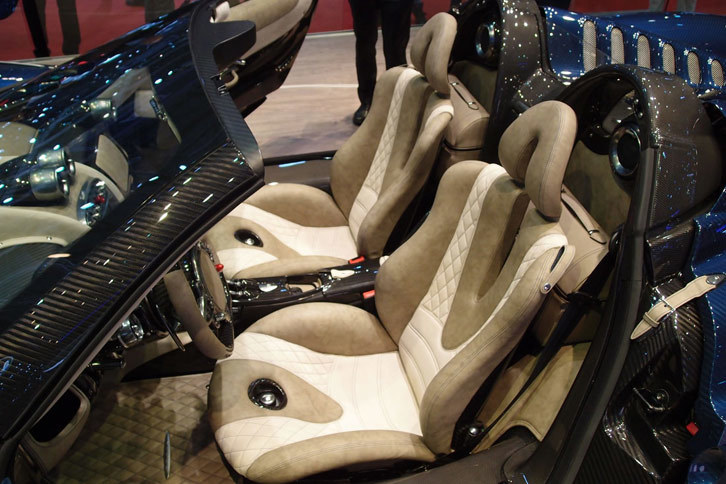 パガーニ・ウアイラ ロードスター