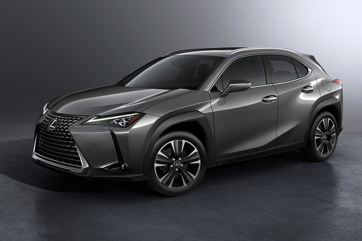 明照寺：「『レクサスUX』、ぱっと見たときは売れるんじゃないか、一般受けするんじゃないかと思ったんですけどねえ」