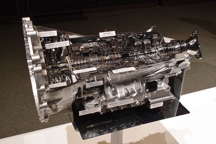 LS500の10段AT（カットモデル）