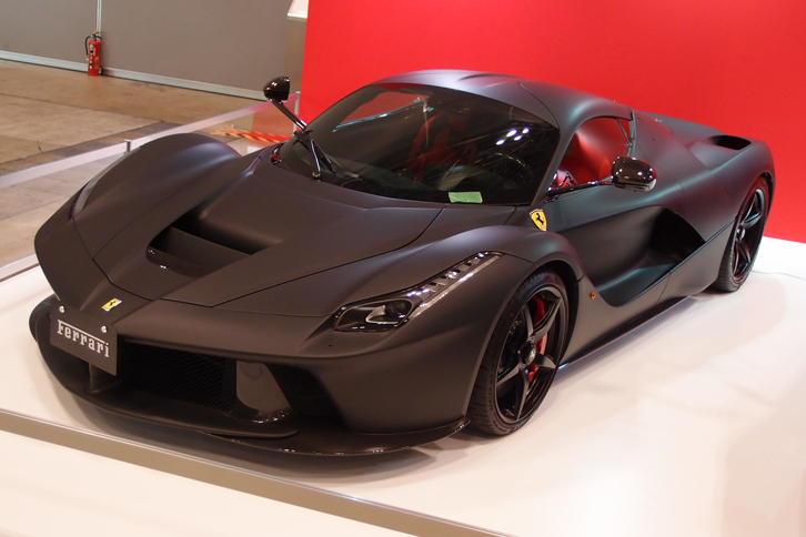 フェラーリ・ラ フェラーリ／コーンズ・モータース