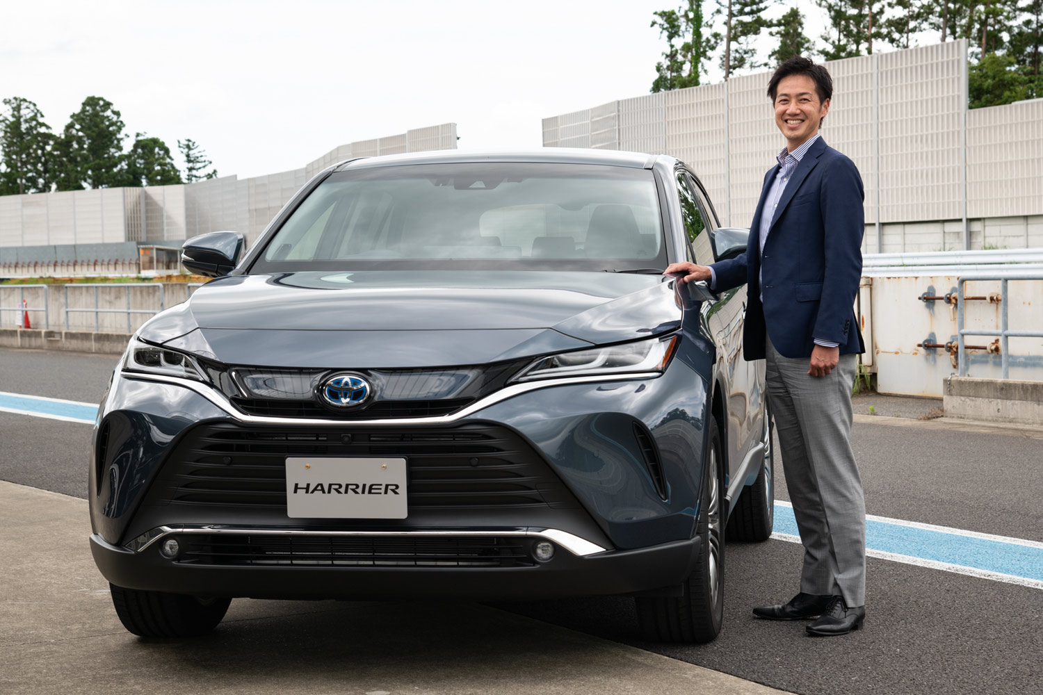 トヨタ ハリアー 2020