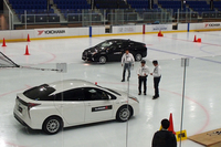 こちらは、2017年6月に、スケートリンクを舞台に行われた氷上テストの様子。