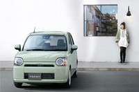 「ミラ トコット」のカタログに用いられていた写真。
	明照寺：「頑張ってはいないけど、だらしなくも見せないというのが『エフォートレス』のキモです」