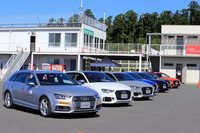 試乗車として用意されたのは、「S4」「S4アバント」「RS 4」「RS 5クーペ」「RS 3スポーツバック」「RS 6アバント パフォーマンス」など、アウディの中でもハイパフォーマンスなモデルばかりだ。