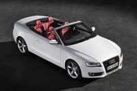 アウディA5に「カブリオレ」が登場