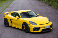 ポルシェ718ケイマンGT4