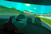 「東京バーチャルサーキット」は2012年2月にオープン。実物と同じ運転体験をリーズナブルに提供することで、モータースポーツに対する「やってみたい」と「やってみる」の距離を近づけるという。