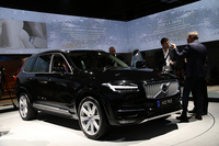 2014年9月のパリモーターショーのボルボブース。