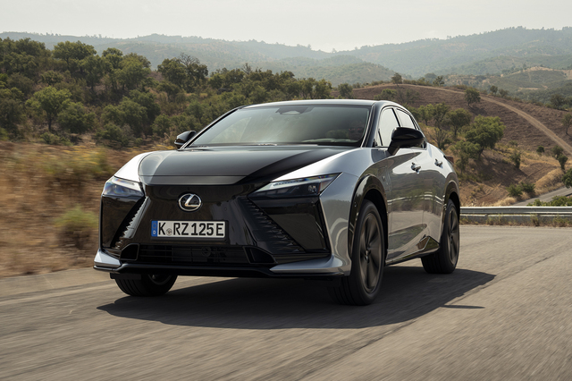 レクサス　ベア　Fスポーツ レクサス LX 新型、初の「F SPORT」設定…SEMA 2021で発表